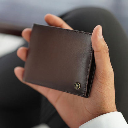Lapis Bard Red Ducorium Bi-Fold Wallet With Coin Pocket