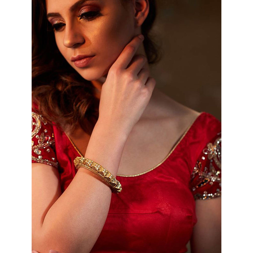 Zariin Gold Enigma Of Art Gold Plated Bangle