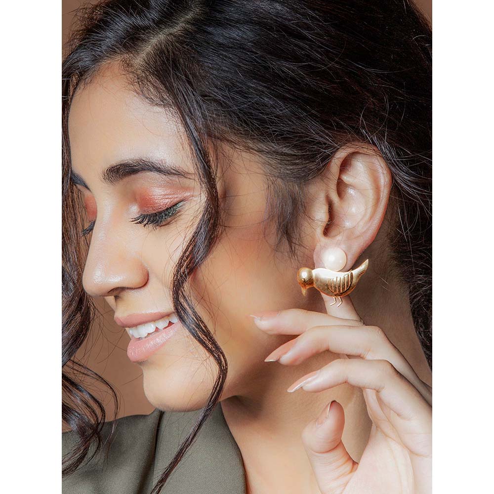 Suhani Pittie Gold Toned Stud Earrings With Bird And Pearl Detail