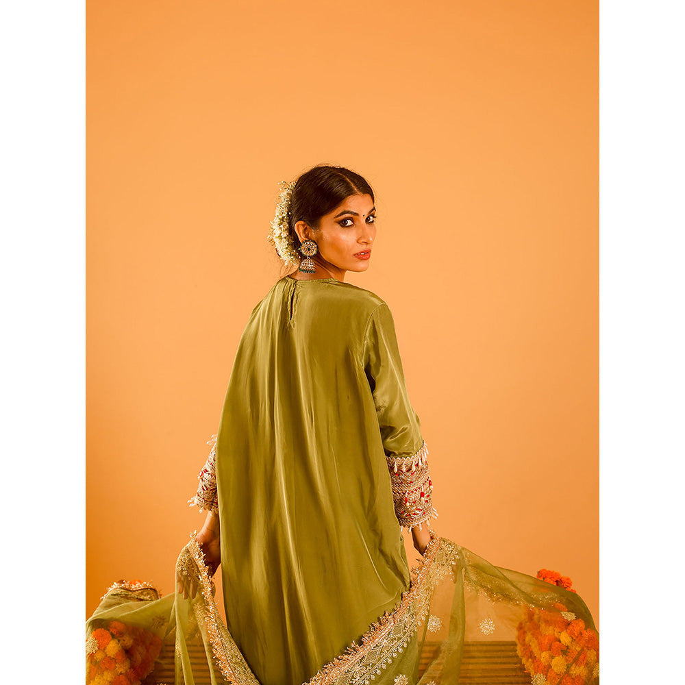 OHH CROW Green Straight Length Kurta with Pant and Dupatta (Set of 3)