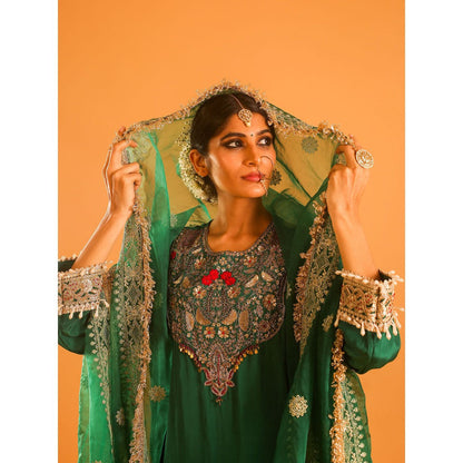 OHH CROW Green Straight Length Kurta with Pant and Dupatta (Set of 3)