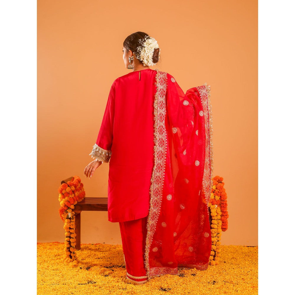 OHH CROW Red Straight Length Kurta with Pant and Dupatta (Set of 3)