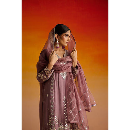 OHH CROW Purple Embroidered Opara Silk Kurta with Pant and Dupatta (Set of 3)