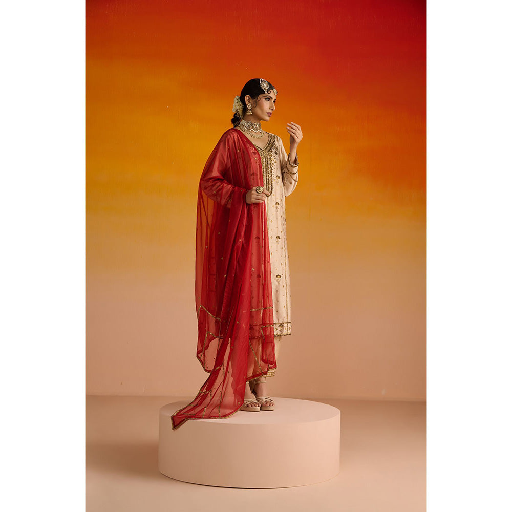 OHH CROW Beige Embroidered Raw Silk Kurta with Pant and Dupatta (Set of 3)