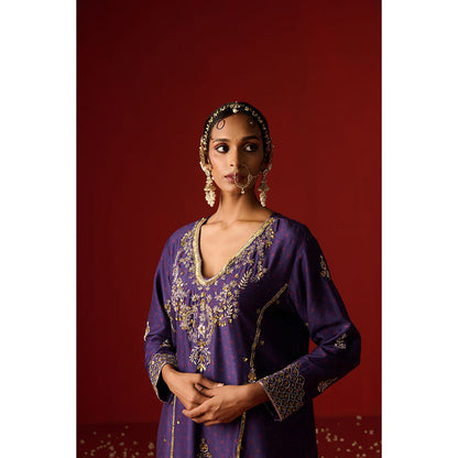OHH CROW Purple Embroidered Chanderi Kurta with Pant and Dupatta (Set of 3)