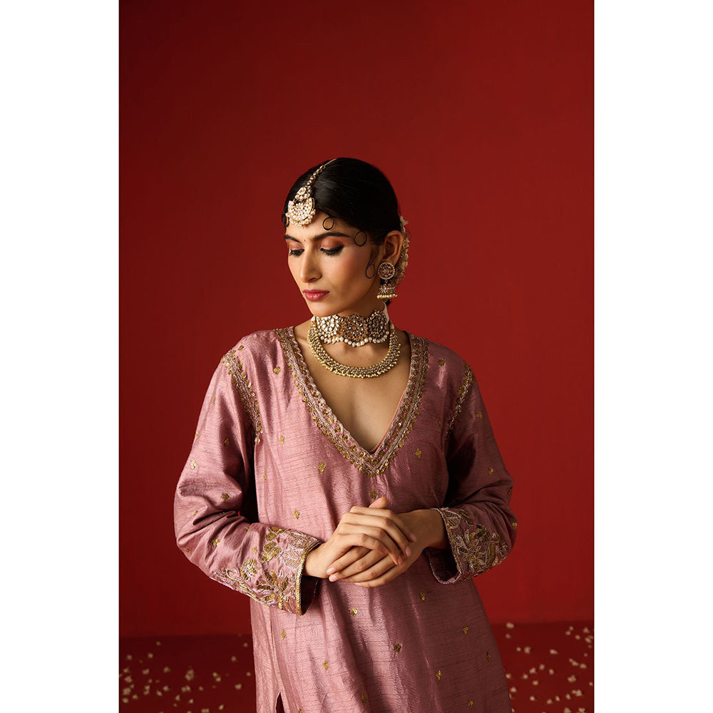 OHH CROW Pink Embroidered Raw Silk Kurta with Pant and Dupatta (Set of 3)