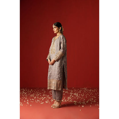 OHH CROW Grey Embroidered Cotton Silk Kurta with Pant and Dupatta (Set of 3)