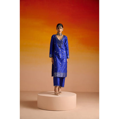 OHH CROW Blue Embroidered Raw Silk Kurta with Pant and Dupatta (Set of 3)