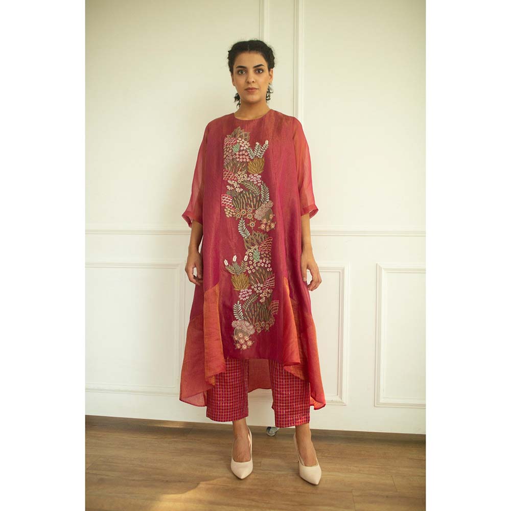 OJA Aurum Flamingo Kurta and Pant (Set of 2)
