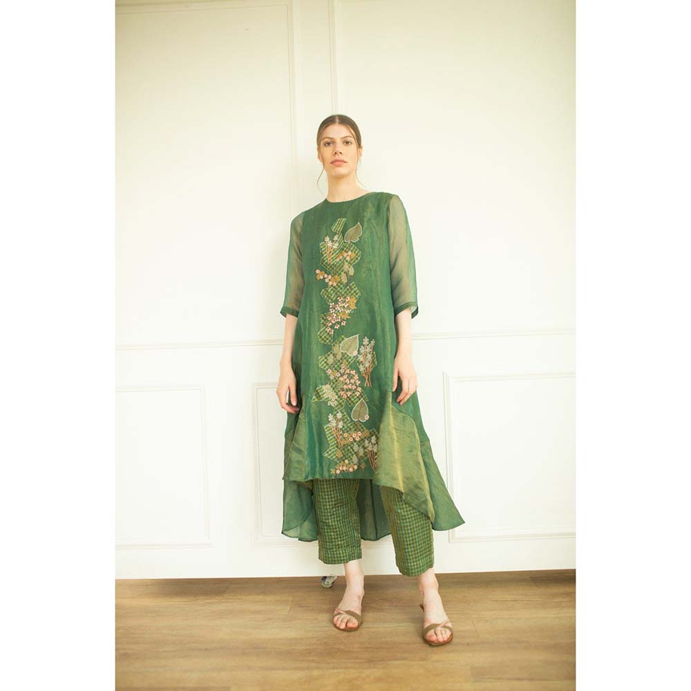 OJA Aurum Plantation Green Kurta and Pant (Set of 2)