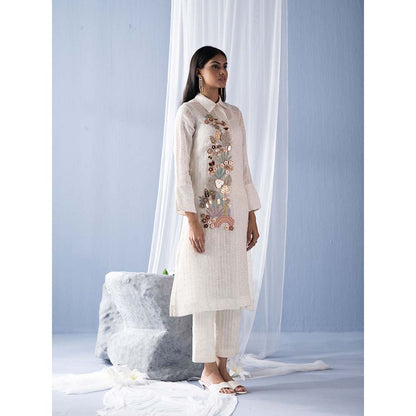 OJA White Kurta with Pant (Set of 2)
