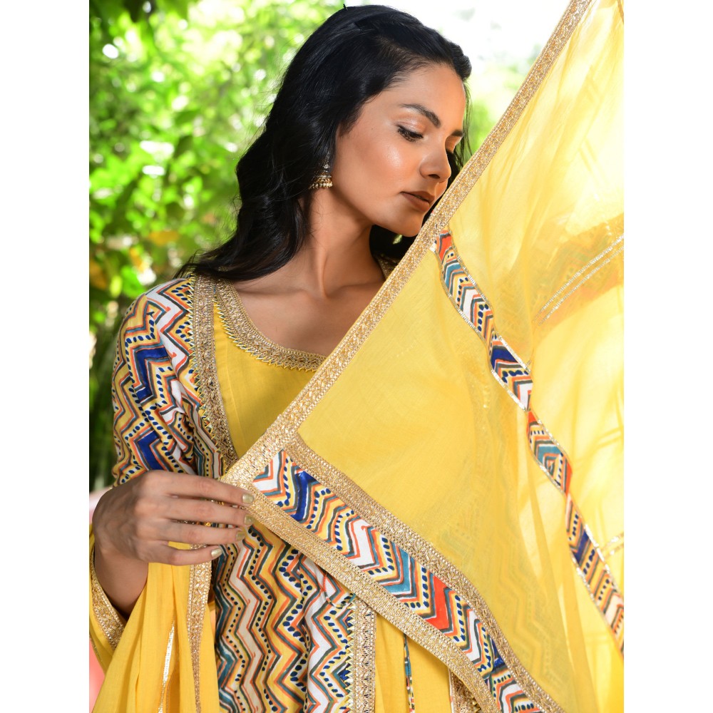 OMAANA Padmini Anarkali Suit Set (Set of 3)