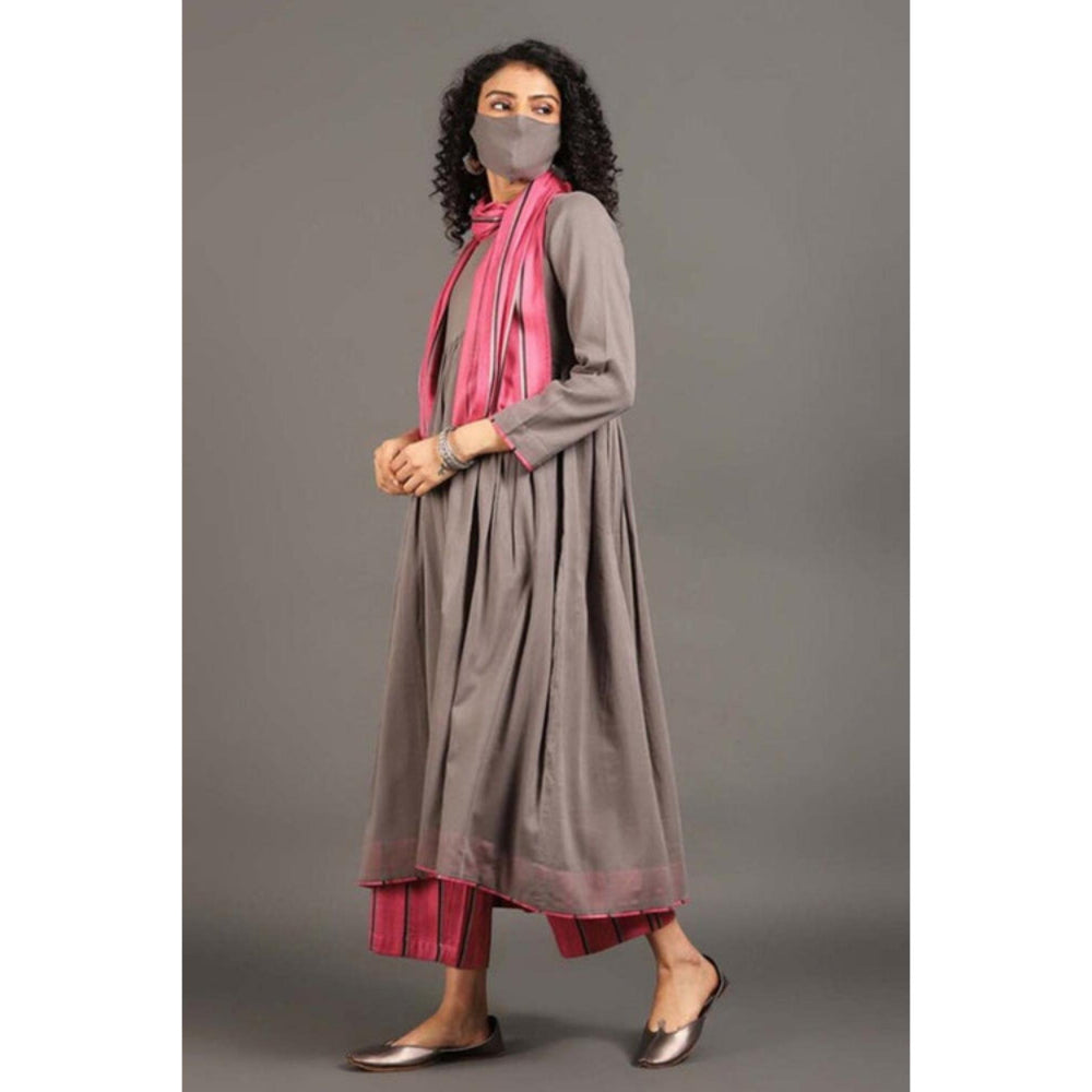 OMAANA Women Mulmul Grey Kurta with Pant and Dupatta