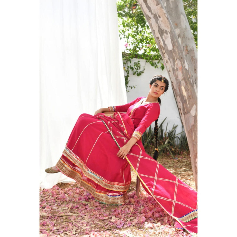 OMAANA Women Mulmul Magenta Kurta with Sharara and Dupatta