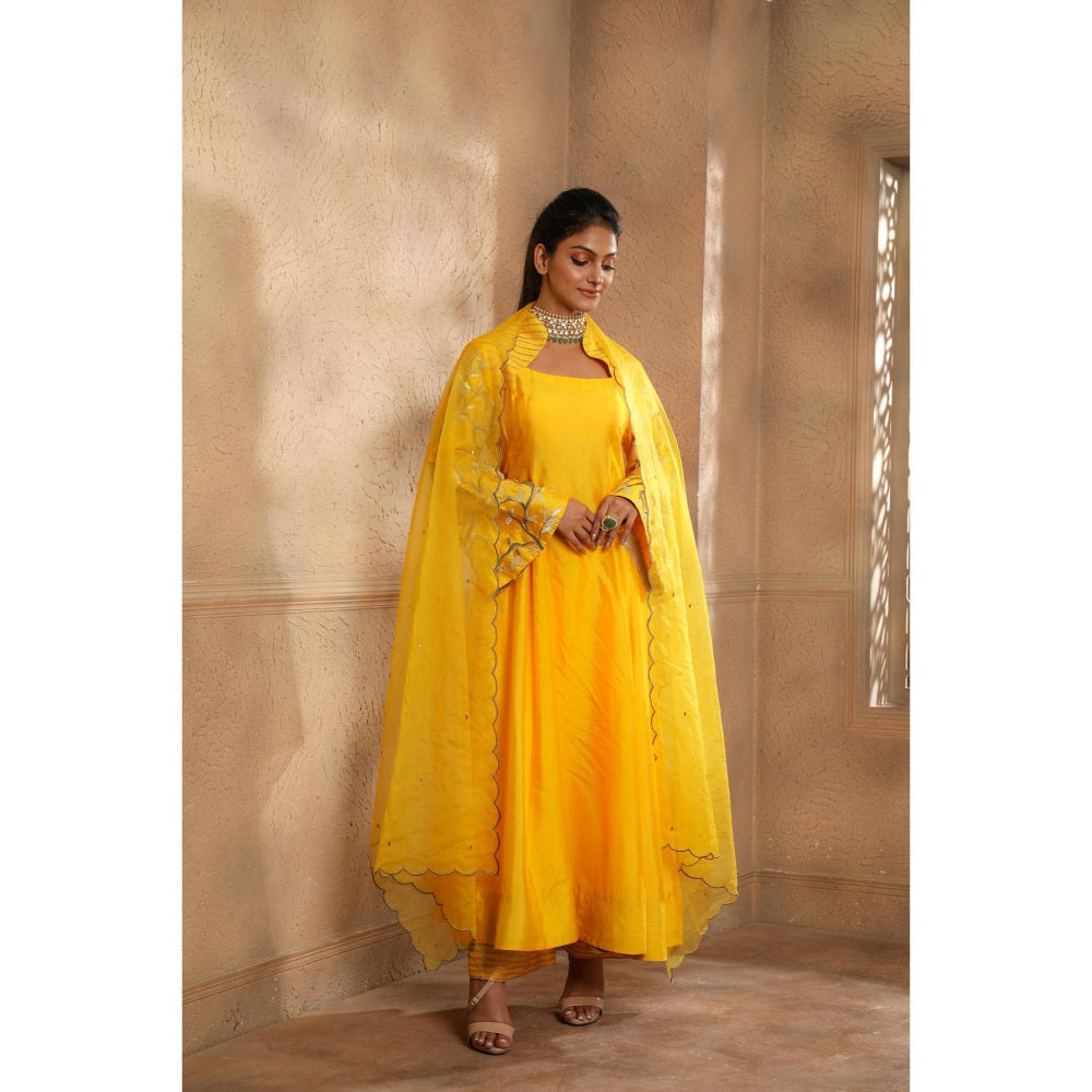 Omana by Ranjana Bothra Yellow Bella Bird Kurta with Palazzo and Dupatta (Set of 3)