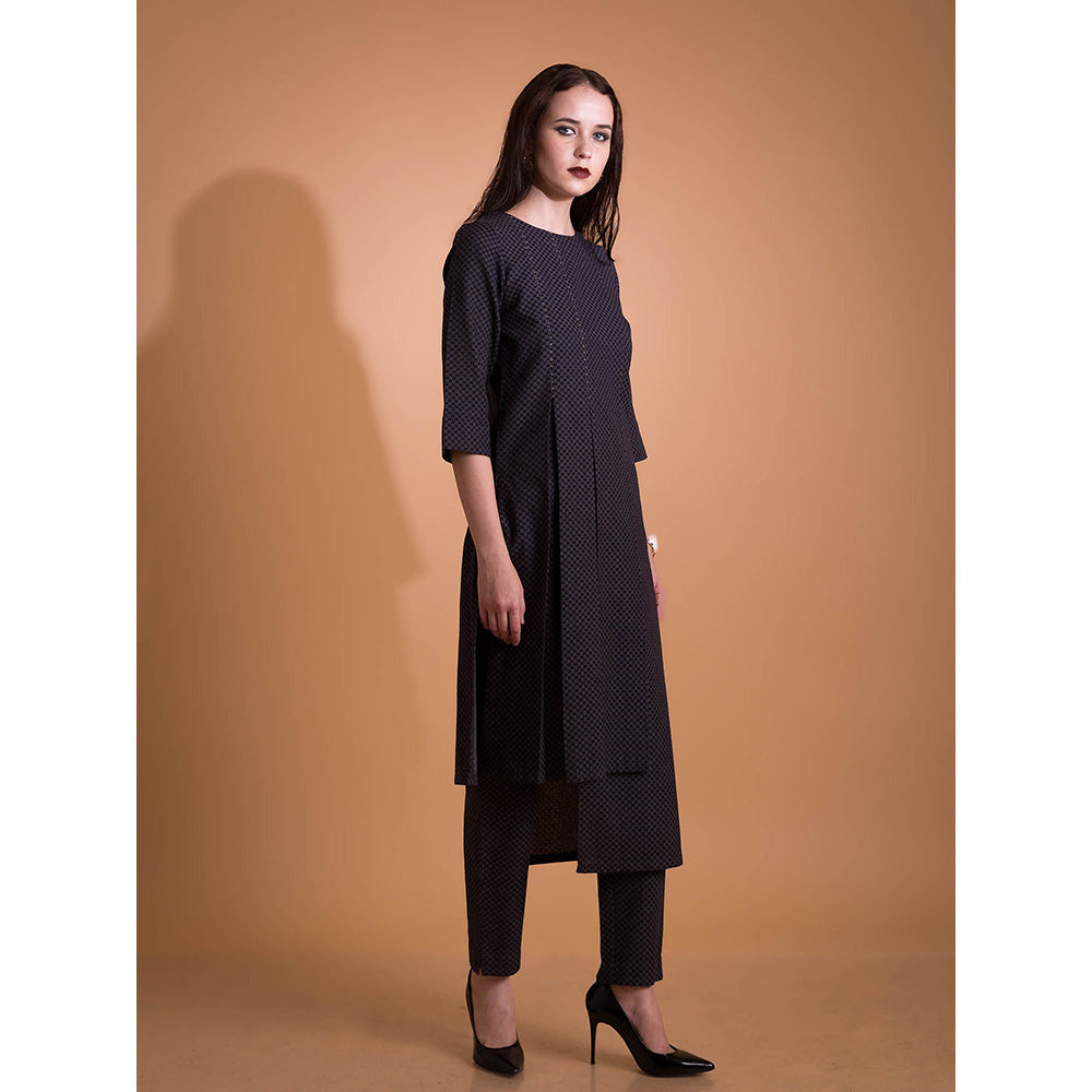 ORCR Conto Geometric Three Fourth Sleeves Black Top with Pant (Set of 2)