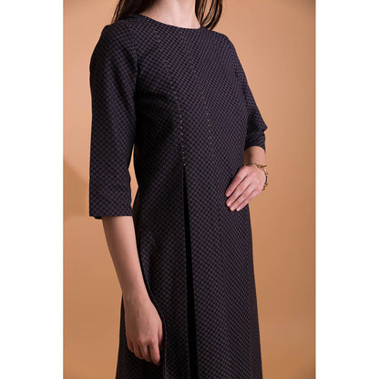 ORCR Conto Geometric Three Fourth Sleeves Black Top with Pant (Set of 2)