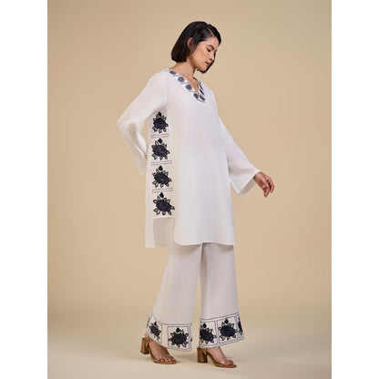 ORIGANI Black and White Floral Embroidered Primrose Tunic with Pant (Set of 2)