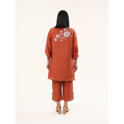 ORIGANI Forget-Me-Not Suit Kurta with Pant (Set of 2)