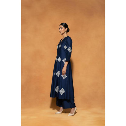ORIGANI Blue Chanderi Silk Mandarin Neck Embroidered Kurta with Palazzo