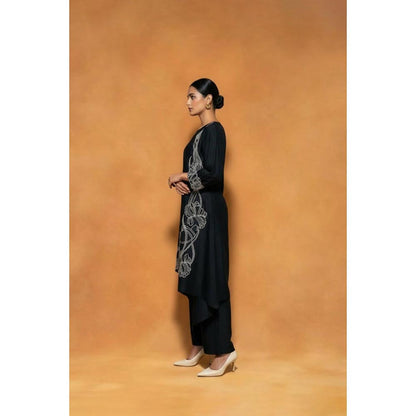 ORIGANI Black Chanderi Silk Round Neck Embroidered Kurta with Pant