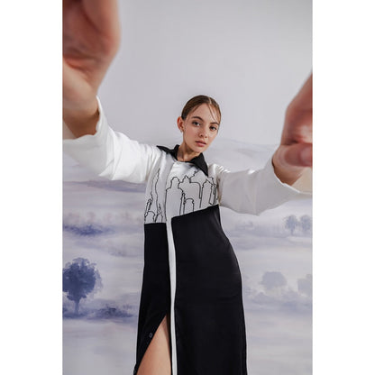 Orthodox White Asymmetrical Banana Dress with Embroidery