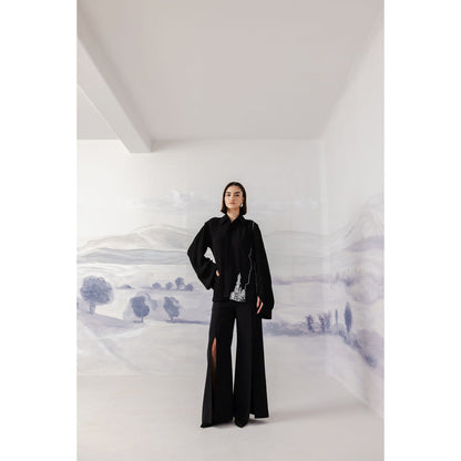 Orthodox Black Narrow Slit Trousers with Regal Sophistication