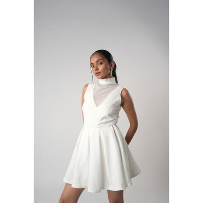 Orthodox White Dramatic Banana Crepe Skirt with Motifs