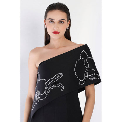Ozeqo Black Embroidered Maxi Dress and Wrap