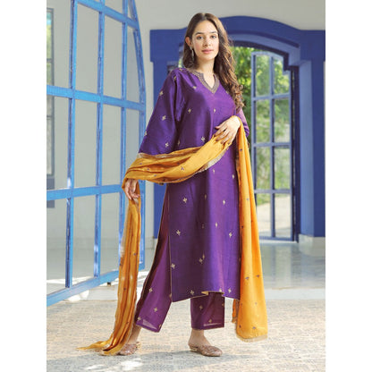 Pairaahan Nairab Silk Purple Hand Embroiderd Kurta (Set of 3)