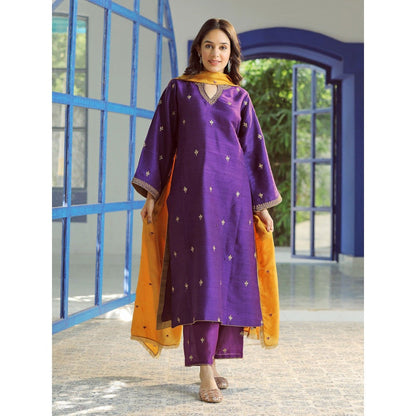 Pairaahan Nairab Silk Purple Hand Embroiderd Kurta (Set of 3)