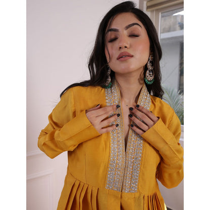 Pairaahan Farda Kurta Yellow (Set of 2)