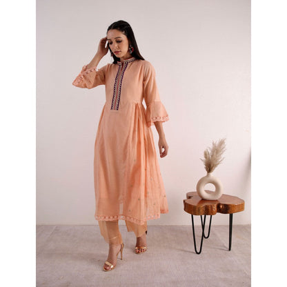Pairaahan Naqsh Kurta Peach (Set of 2)