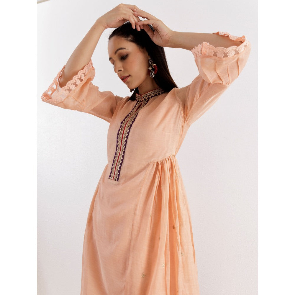 Pairaahan Naqsh Kurta Peach (Set of 2)