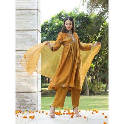 Pairaahan Soha Kurta (Set of 3)