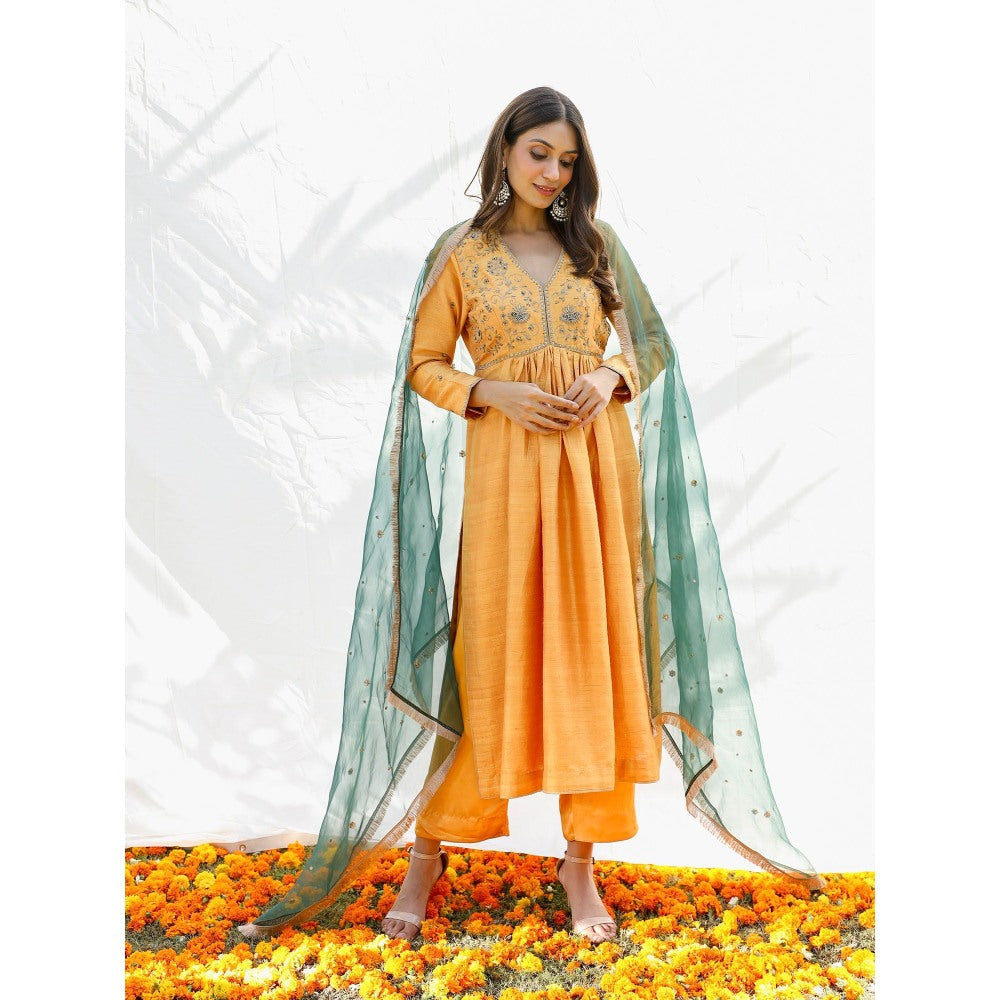 Pairaahan Mehr Kurta (Set of 3)