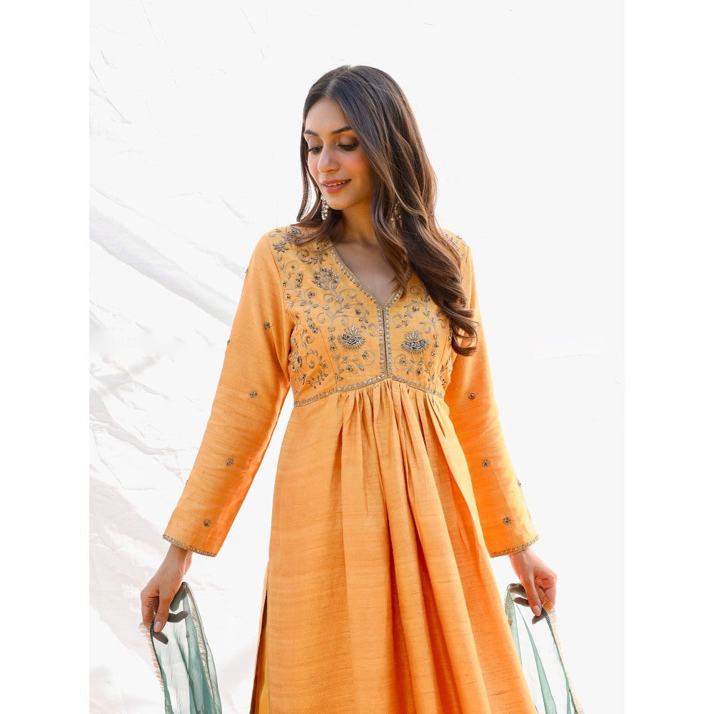 Pairaahan Mehr Kurta (Set of 3)
