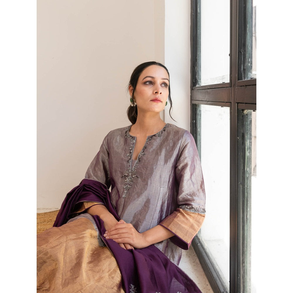 Pairaahan Nadra Anarkali Kurta (Set of 3)