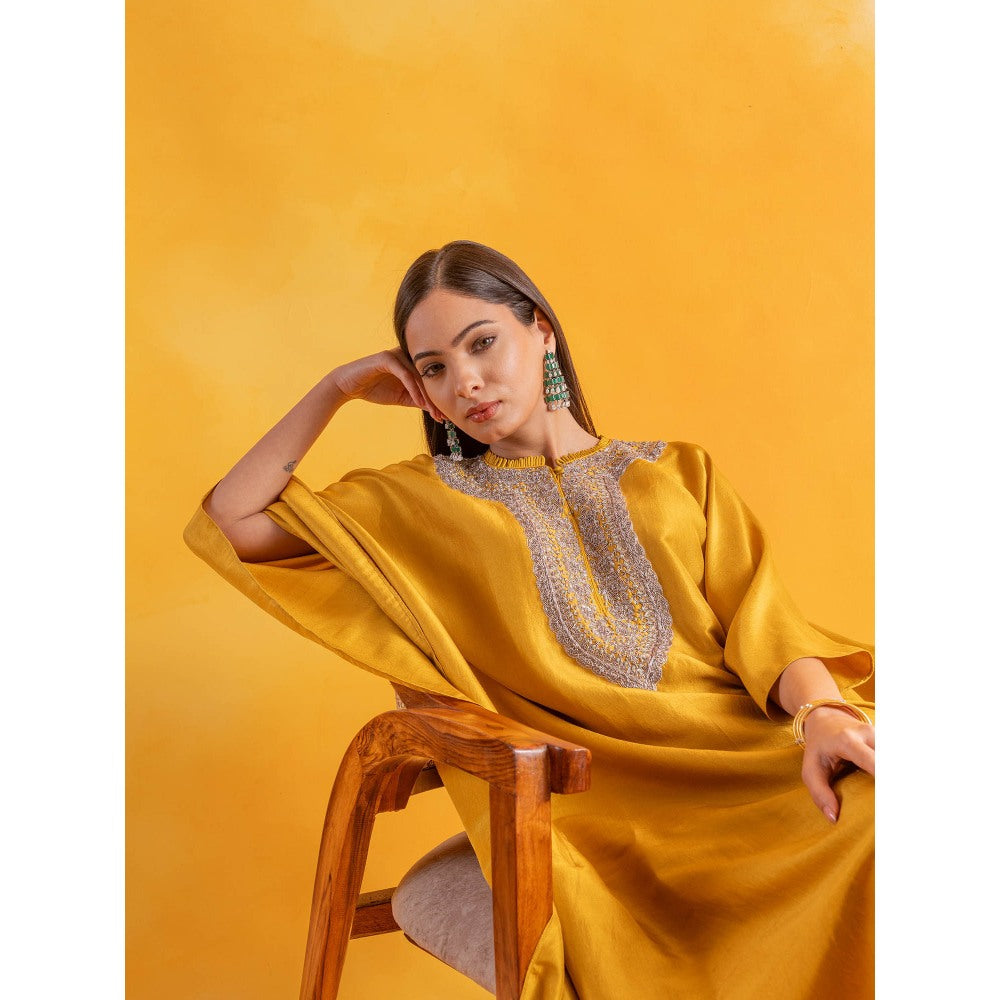 Pairaahan HARWA Kaftans