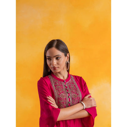 Pairaahan ANAI Fuchsia Pink Kaftan (Set of 2)