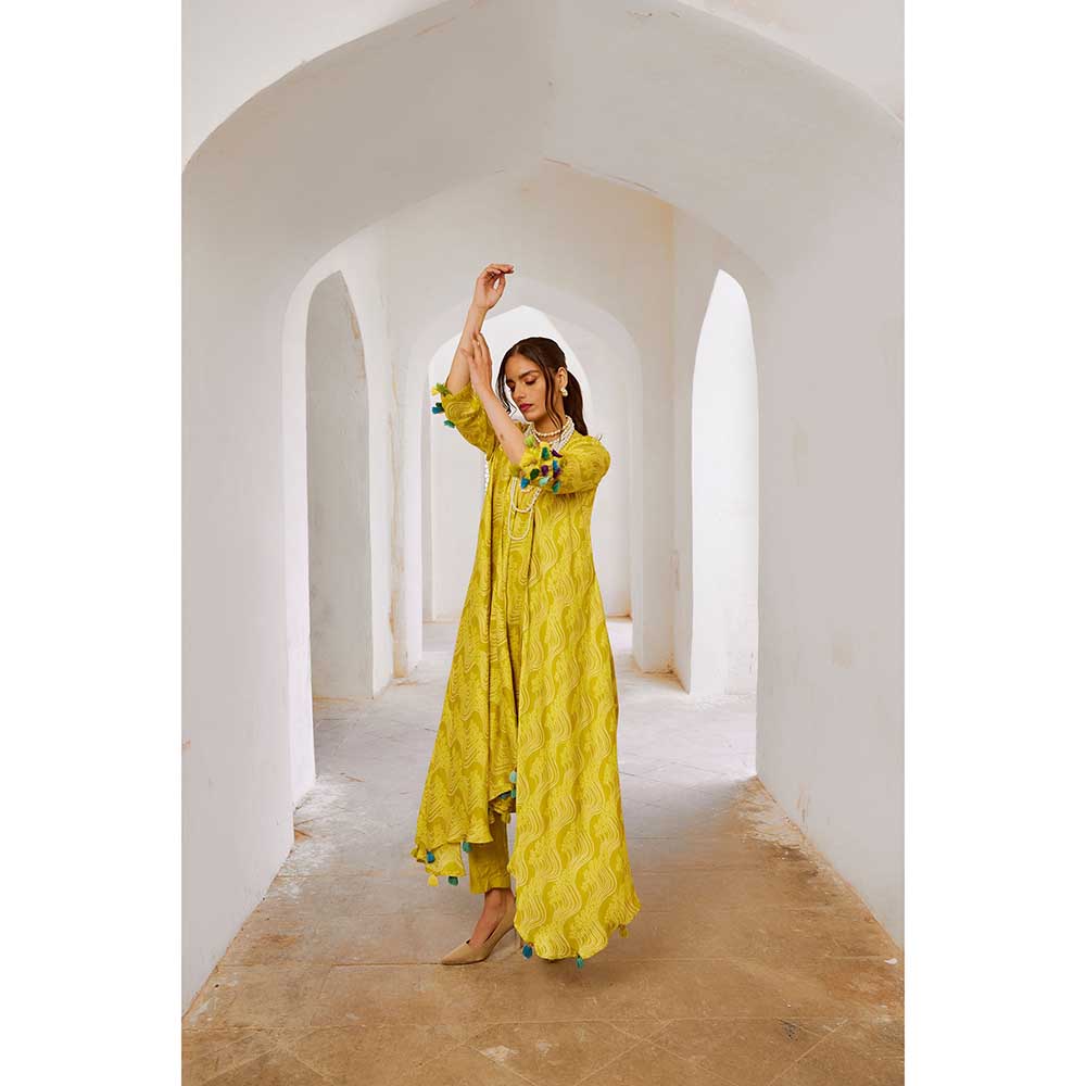PALLAVI JAIPUR Gulbahar Lemon Green Tassel Kurta With Pant (Set of 2)
