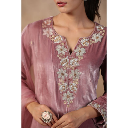 Palak Khandelwal Pink Velvet Kurta Paired with Pants and Dupatta (Set of 3)