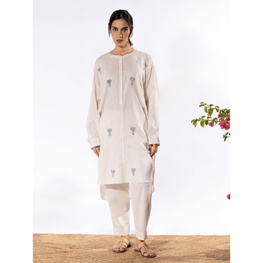 PANTS AND PAJAMAS Off White Chikan Cotton Kurta Shirt & Salwar (Set of 2)