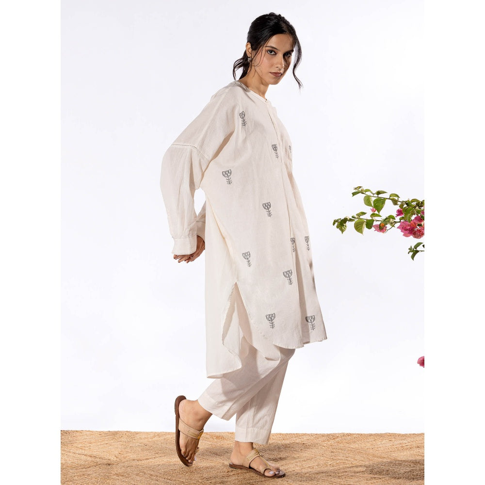 PANTS AND PAJAMAS Off White Chikan Cotton Kurta Shirt & Salwar (Set of 2)