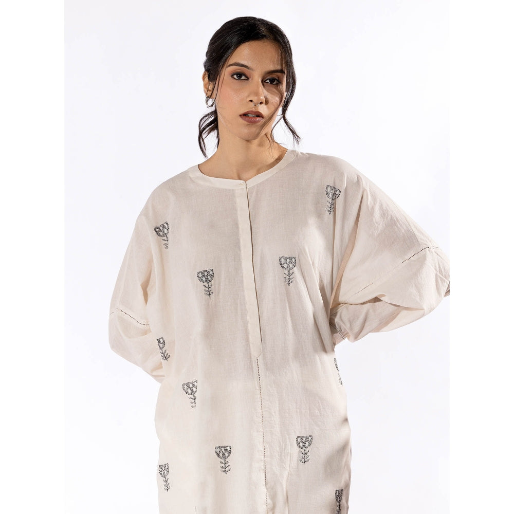 PANTS AND PAJAMAS Off White Chikan Cotton Kurta Shirt & Salwar (Set of 2)
