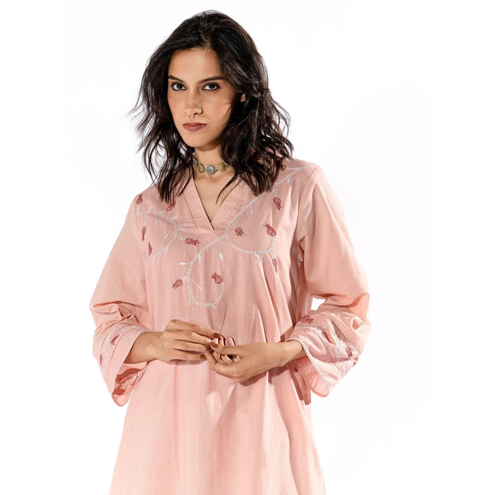 PANTS AND PAJAMAS Peach Chikan Cotton Kurta