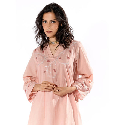 PANTS AND PAJAMAS Peach Chikan Cotton Kurta