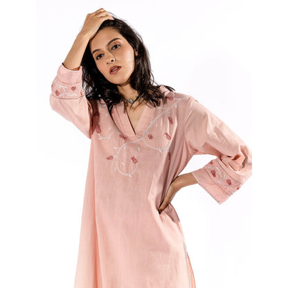 PANTS AND PAJAMAS Peach Chikan Cotton Kurta