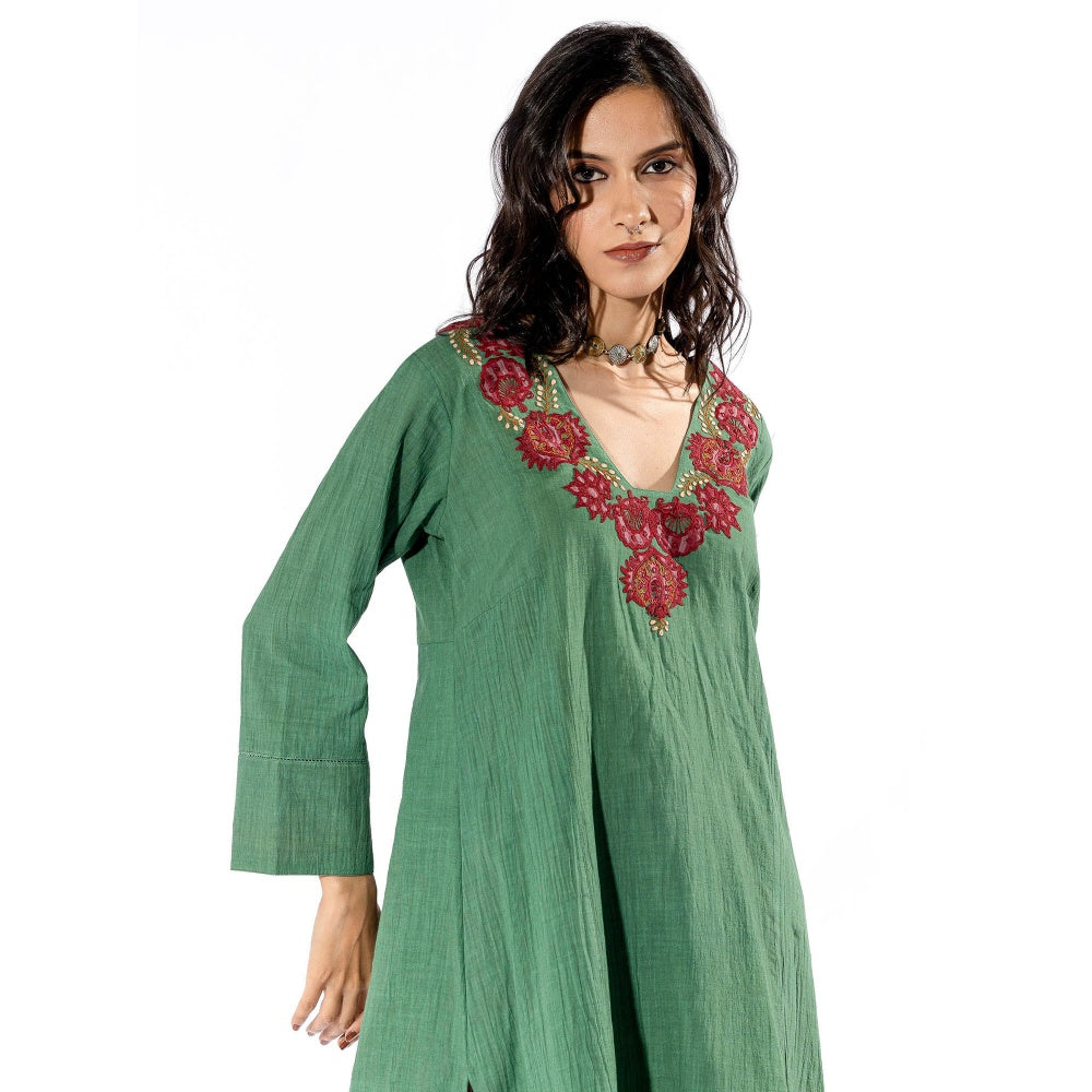 PANTS AND PAJAMAS Green Embroidered Kurta & Cotton Pant (Set of 2)