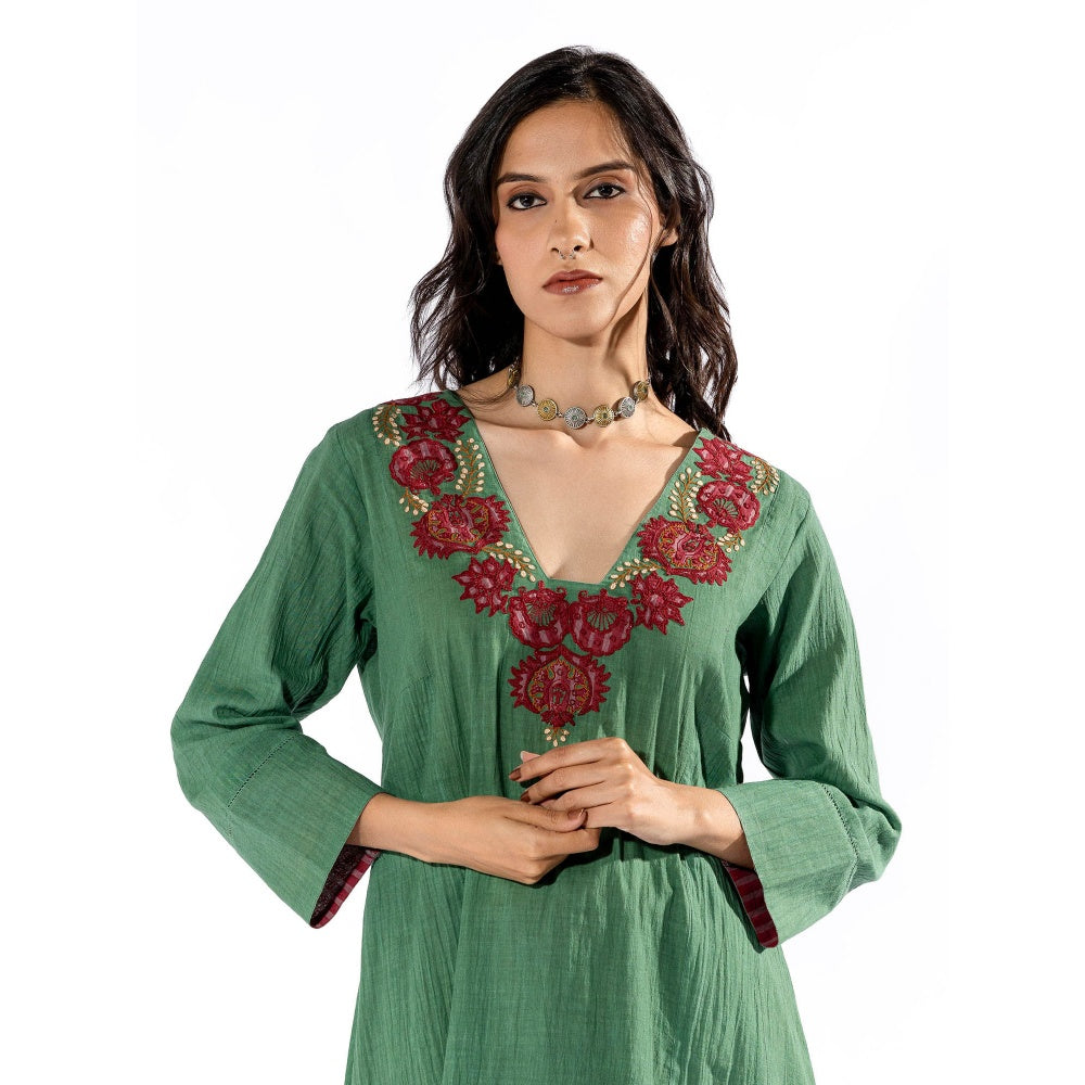 PANTS AND PAJAMAS Green Embroiderd Kurta
